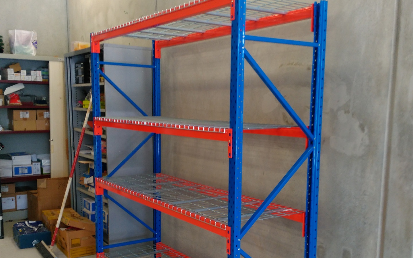 Side View | Narrow Aisle Racking