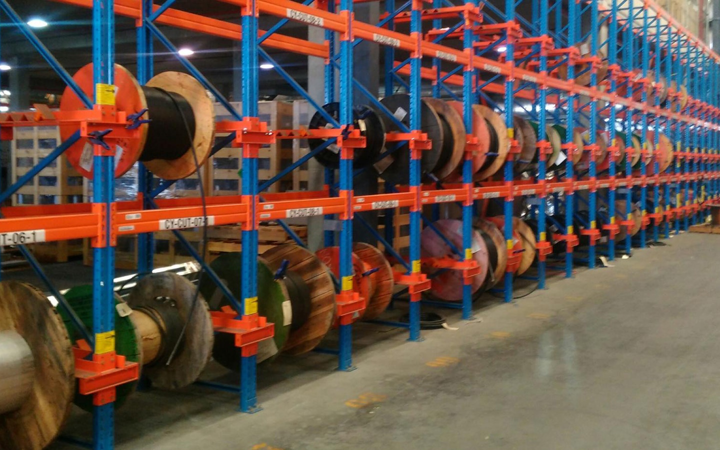 Narrow Aisle Racking with Cables